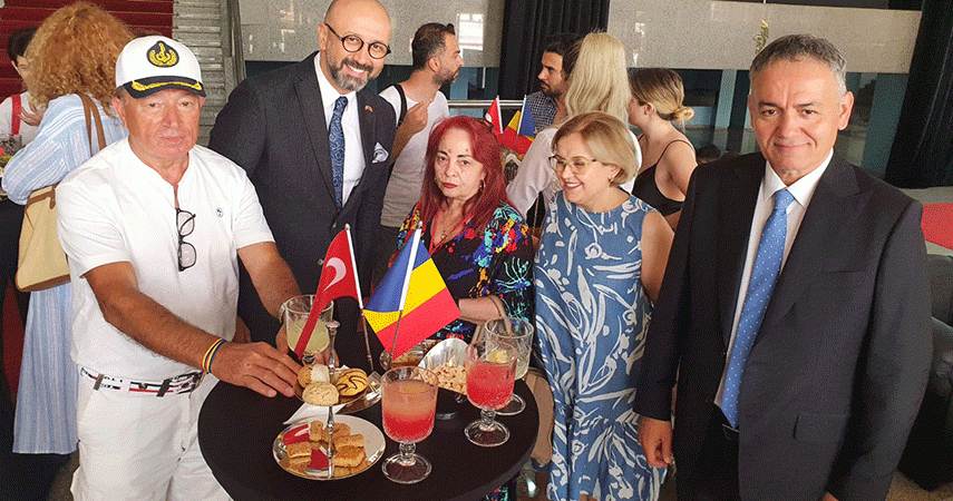 Antalya'da yaşayan Romanyalılar buluştu