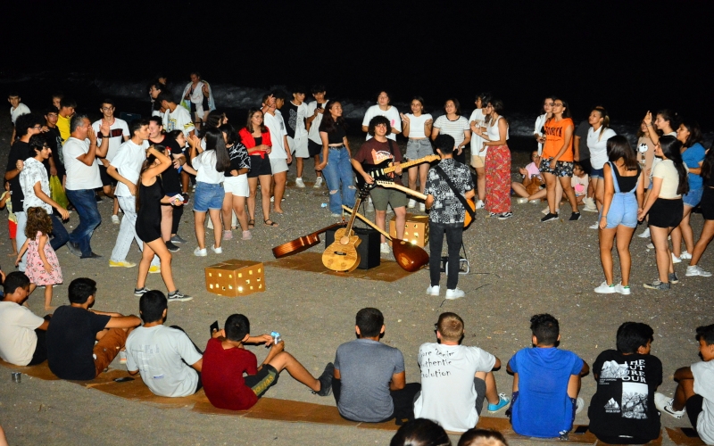 Gençler Manavgat'ta kampta eğleniyor