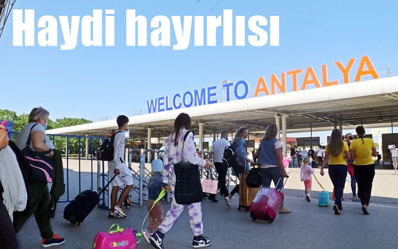 Antalya 2023’e hızlı giriş yaptı: İlk gün 10 bine yakın turist geldi 