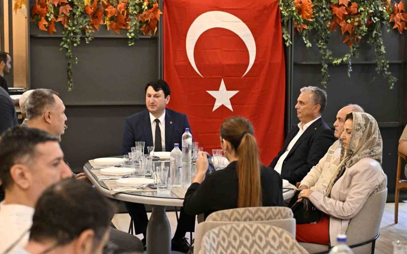 Uysal: “Dünyaya örnek olmak zorundayız”
