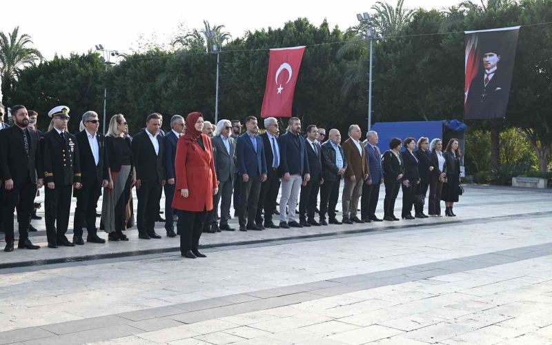 Kemer’de öğretmenler günü kutlandı
