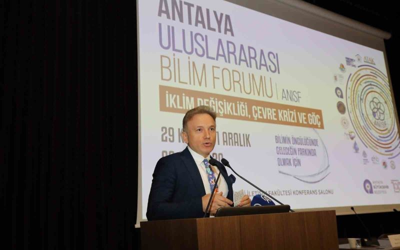 Akdeniz Üniversitesi’nde Uluslararası Antalya Bilim Forumu başladı
