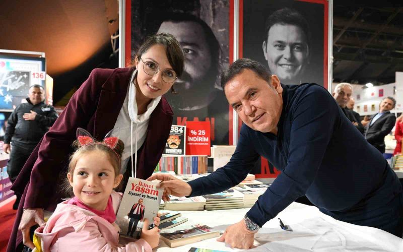 13. Antalya Kitap Fuarı’nda yerel yazarlar kitaplarını tanıtıyor
