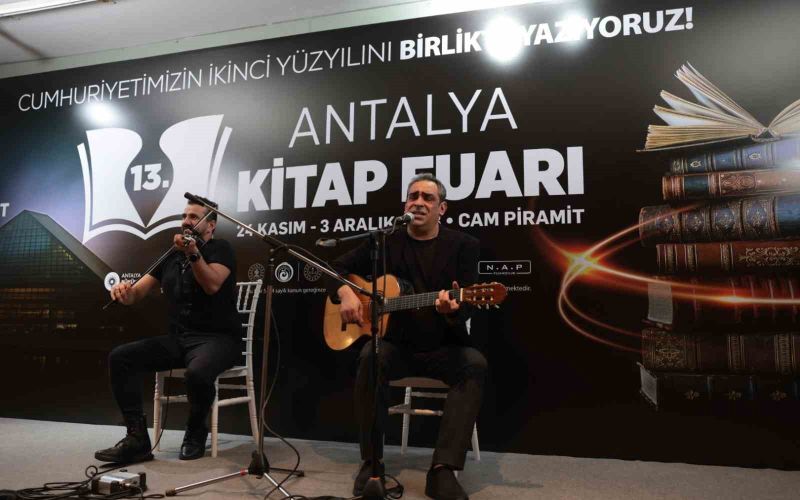 Antalya Kitap Fuarı’nda müzikal söyleşi
