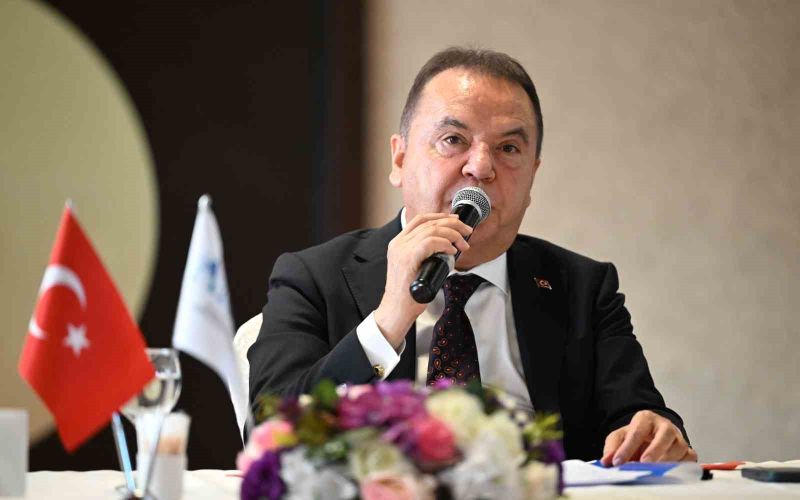 Başkan Böcek: “Turizm için ortak hareket etmeye devam edeceğiz”
