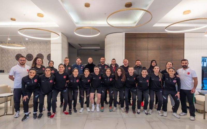 İşitme Engelliler Futsal Erkek ve Kadın Milli Takımları şampiyonaya hazır
