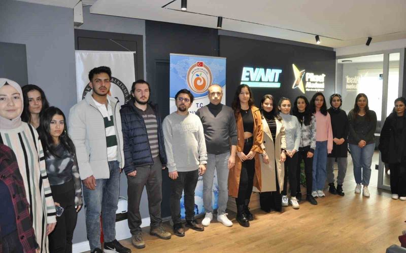 Antalya’nın gençlerine umut veren ‘işinde bir numara ol’ projesi hayata geçti
