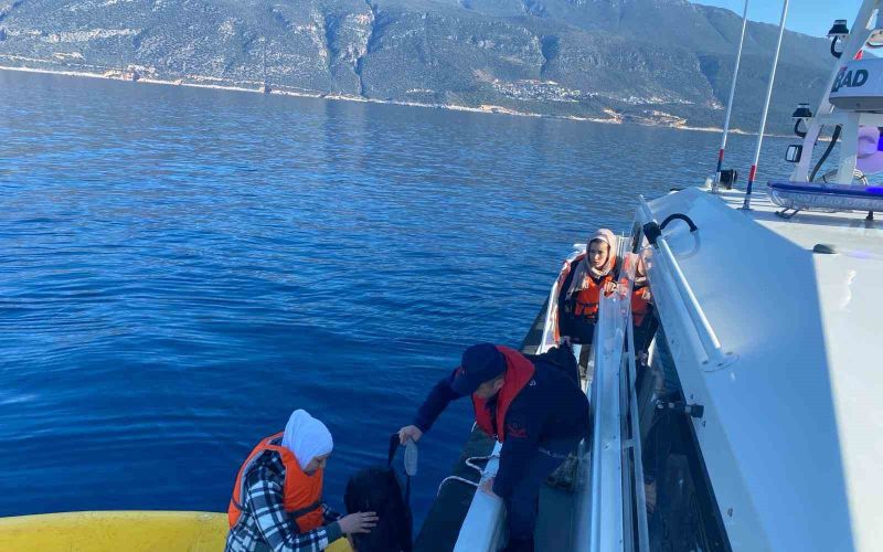 Antalya’da 13 düzensiz göçmen yakalandı
