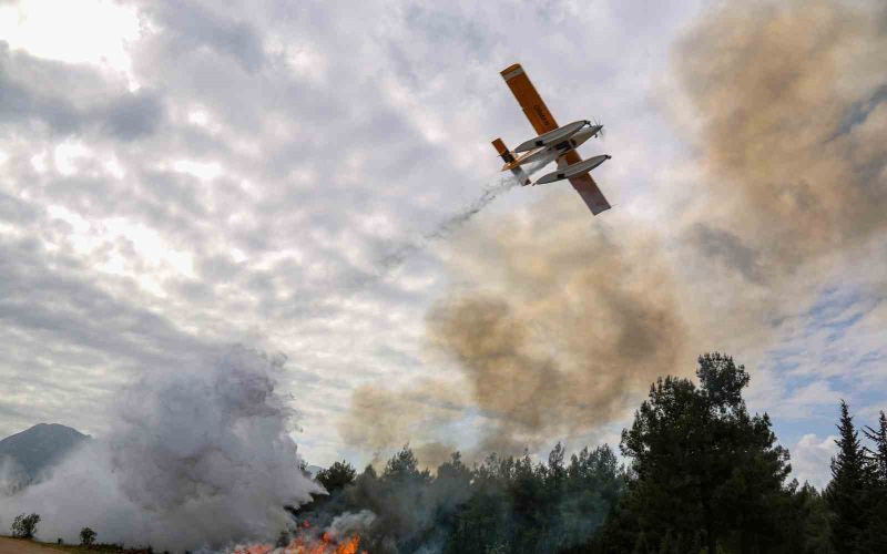 Antalya’da nefes kesen orman yangını tatbikatına 2 sikorsky helikopter ve 3 uçak destek verdi
