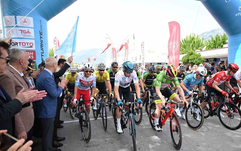 59. Cumhurbaşkanlığı Türkiye Bisiklet Turu’nun Kemer-Kaş etabı başladı
