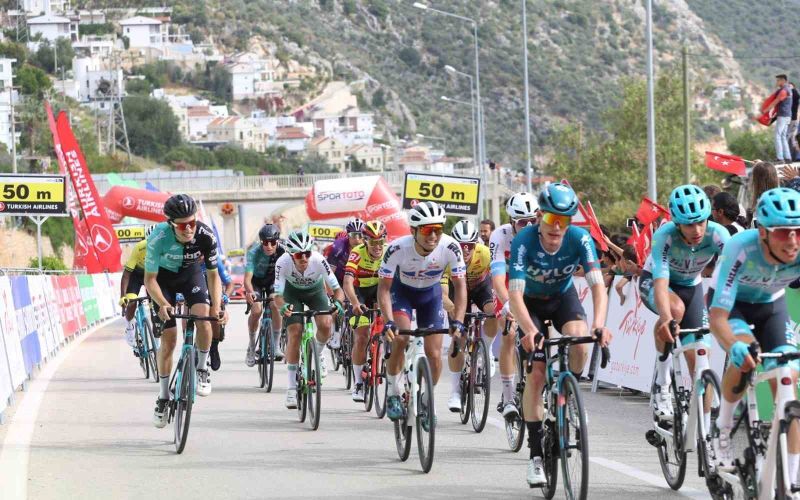 59. Cumhurbaşkanlığı Türkiye Bisiklet Turu’nun Kemer-Kaş etabını Max Kanter kazandı
