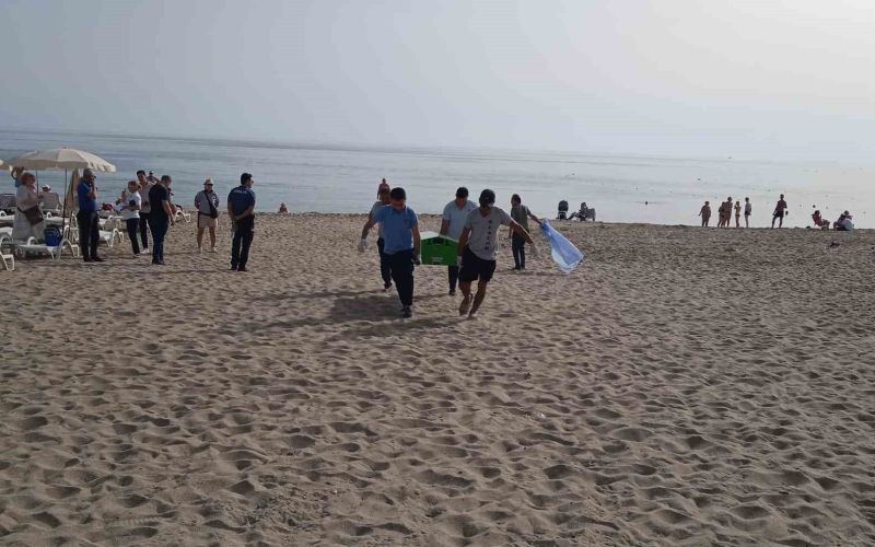 Alanya’da bir turist sahilde ölü bulundu
