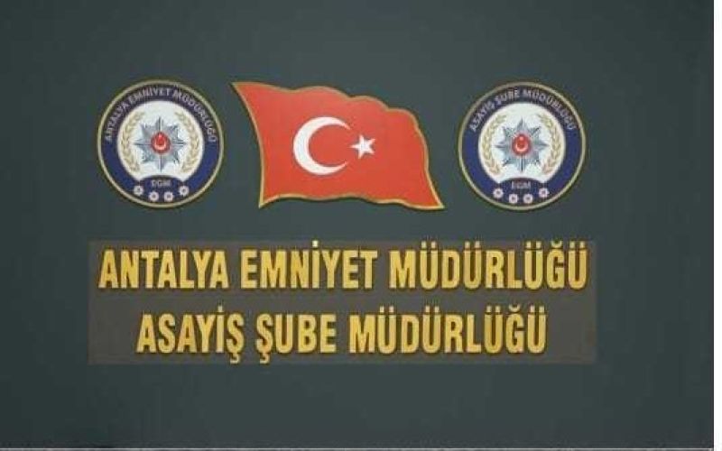 Antalya’da ‘polis ve savcıyım’ diyerek vatandaşları dolandıran 2 şüpheli yakalandı

