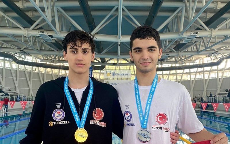 Antalyasporlu milli yüzücülerden Bulgaristan’da 4 madalya
