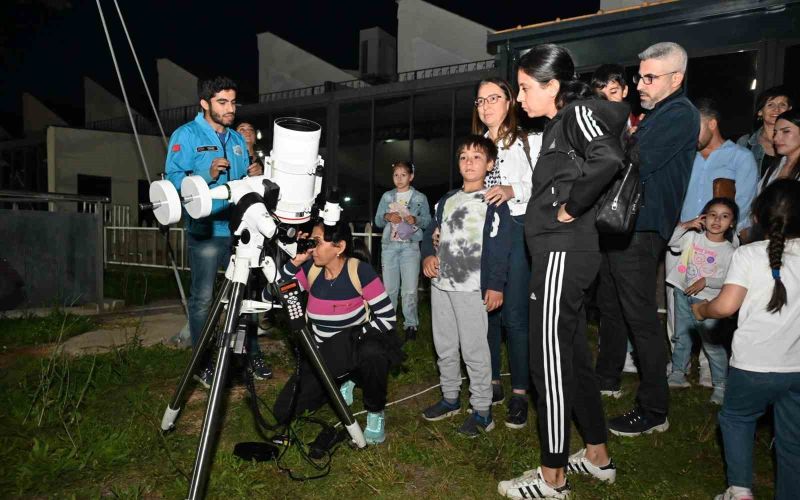 Antalya, Bilim Merkezi’nden dünyanın uydusunu gözlemledi
