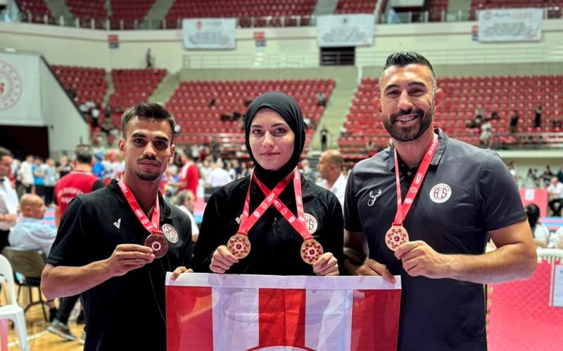 Antalyasporlu boksörler, Konya’da 4 madalya kazandı
