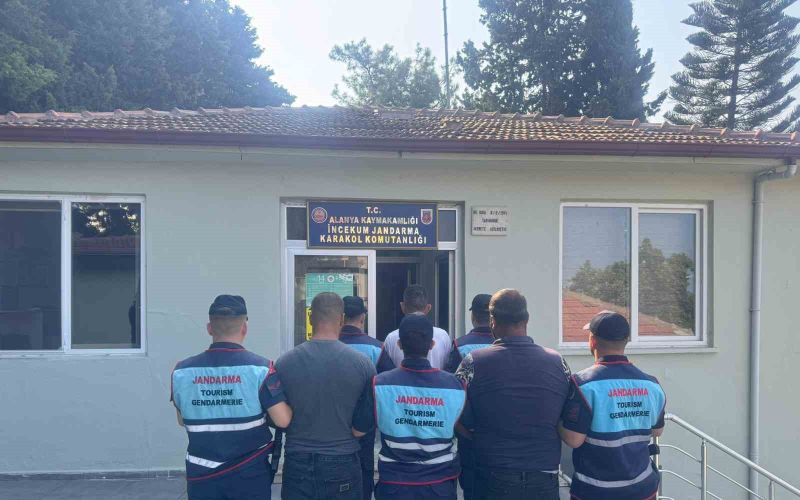 Antalya’da 18 farklı noktadan 56 akü çalan şüpheliler yakalandı
