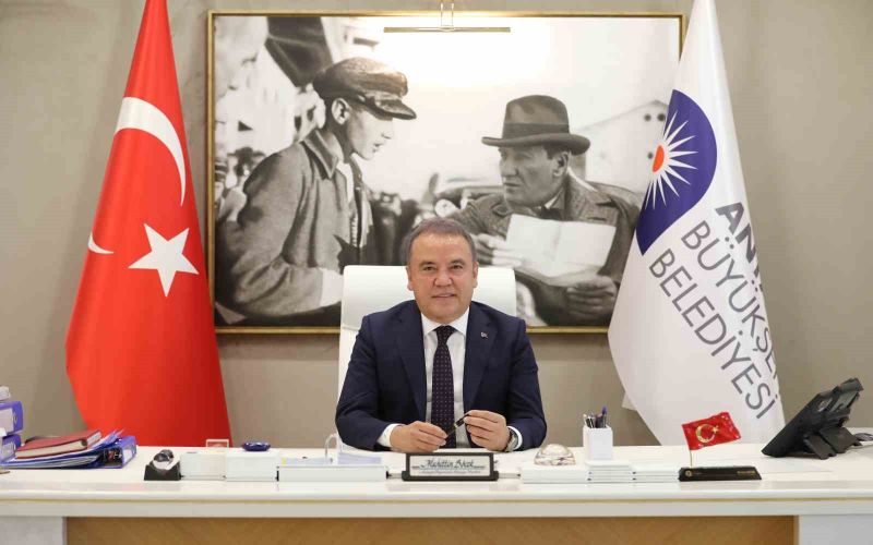 Fitch Antalya Büyükşehir Belediyesi’nin kredi notunu yükseltti
