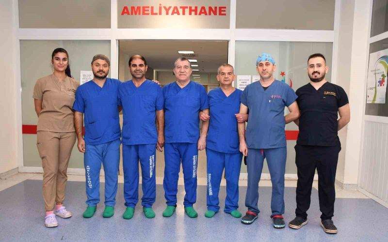 Dünyaca ünlü ortopedi hekiminden Alanya’da 5 başarılı operasyon
