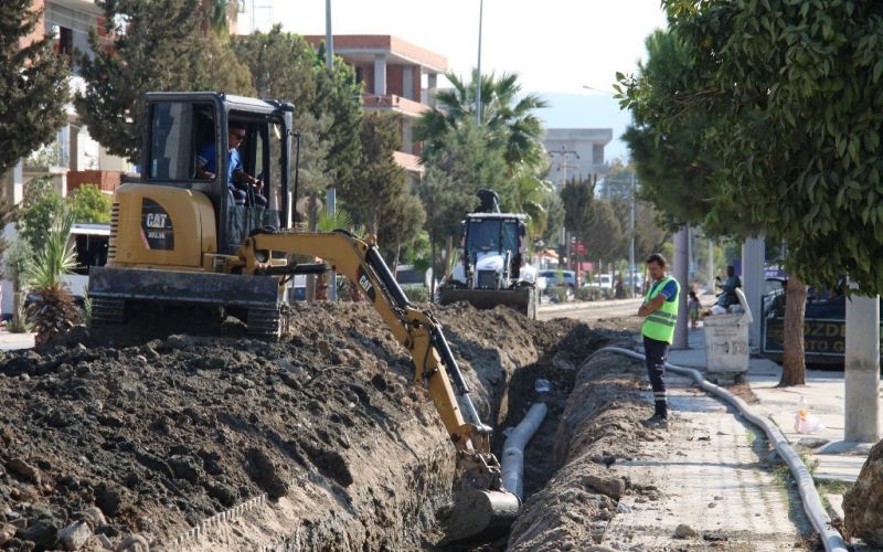 Kınık ve Ova’da 40 yıllık içme suyu hattı yenileniyor
