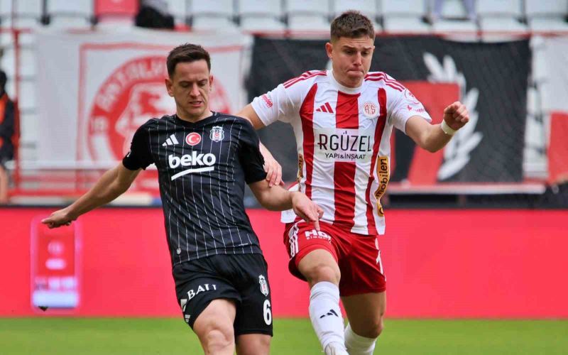 Ziraat Türkiye Kupası: Antalyaspor: 1 - Beşiktaş: 2 (Maç sonucu)
