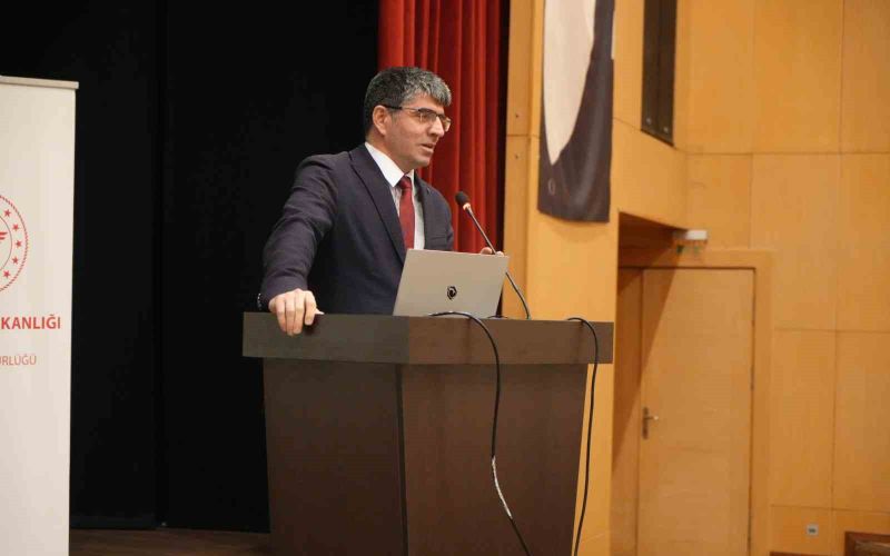 Hekimlere ’beyin ölümü tanısı ve donör bakımının önemi’ anlatıldı
