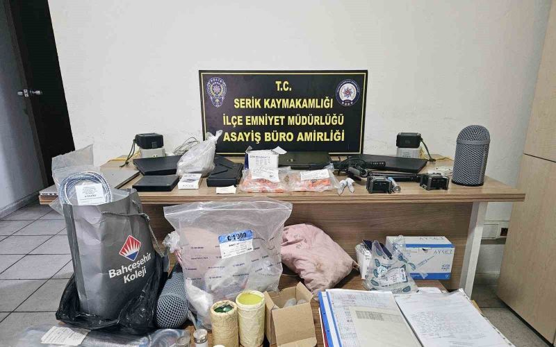 Kuşlar üzerinde izinsiz araştırma yapan 4 şahıs yakalandı

