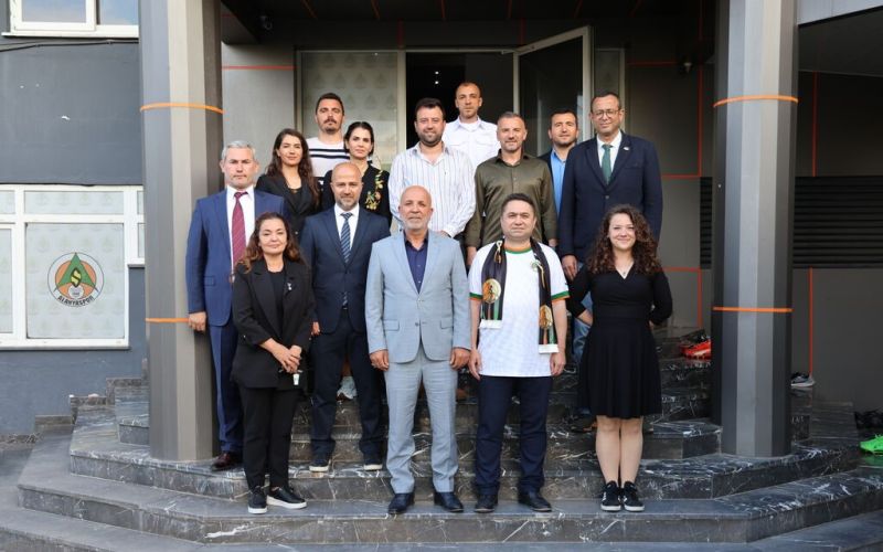 Alanyaspor, ALKÜ ile işbirliği protokolü imzaladı

