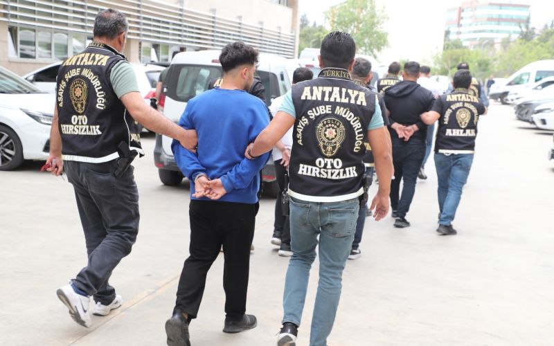 Antalya’da son 1 haftada 213 şahıs tutuklandı

