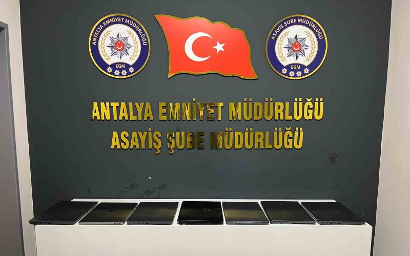 Filodan kiraladıkları araçları internet üzerinden satarak dolandırıcılık yapan 10 şüpheli yakalandı
