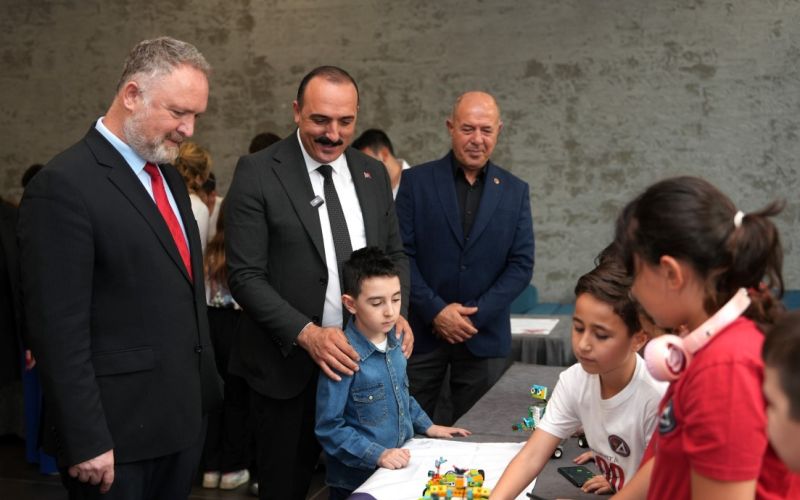 Konyaaltı Bilim Buluşmaları’nın ikincisi düzenlendi
