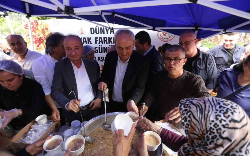 Dünya Çölyak Farkındalık Günü’nde 4 bin kişiye glutensiz aşure ikramı
