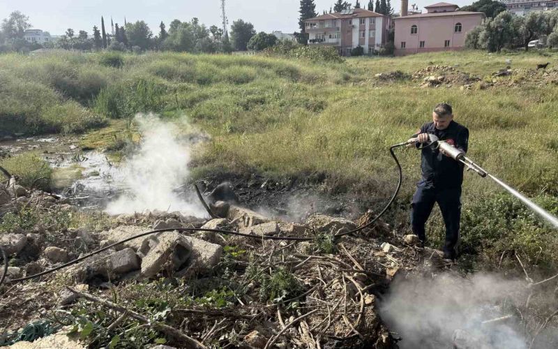 Gazipaşa’daki otluk yangını büyümeden söndürüldü
