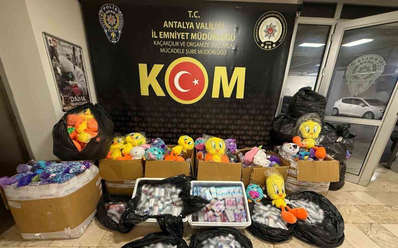 Antalya’da 5 ilçede kaçak ürün operasyonu