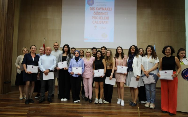 Öğrencilerin proje başarısı ödüllendirildi