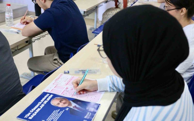 Kepez Belediyesi’nden öğrencilere gerçek sınav provası
