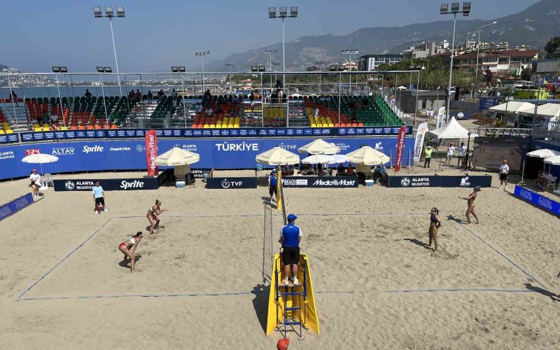 Dünya Plaj Voleybolu Pro Tur’un Alanya etabı başladı
