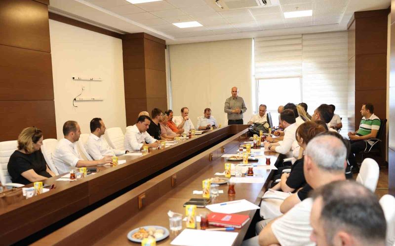 ALKÜ’de turizmin geleceği konuşuldu

