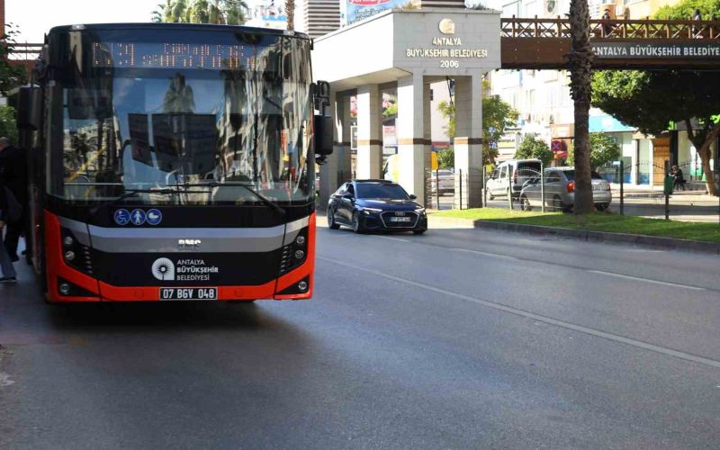 Antalya Büyükşehir Belediyesi’nden YKS için ücretsiz ulaşım kararı
