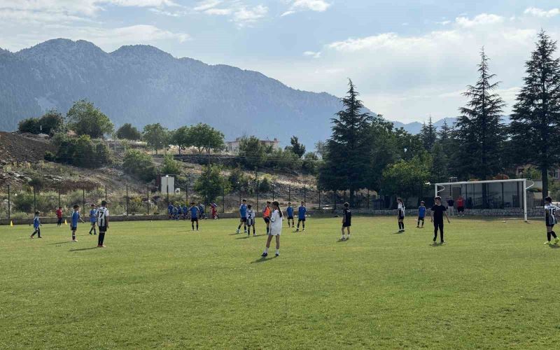 Antalya’daki ’spor köyü’ üçüncü kez kapılarını genç sporculara açtı
