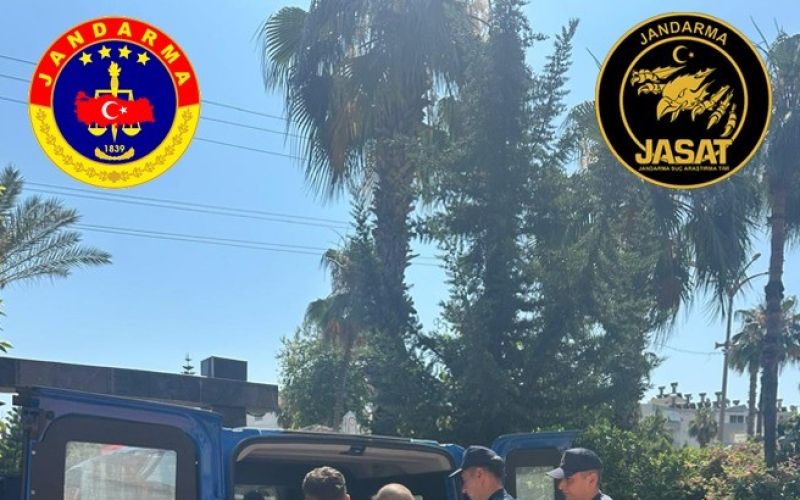 25 yıl 8 ay hapis cezası bulunan şahıs, jandarma operasyonuyla yakalandı
