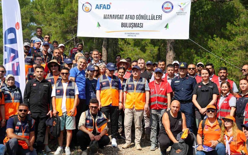 Manavgat’ta afet bilinci ve gönüllülük için doğa yürüyüşü
