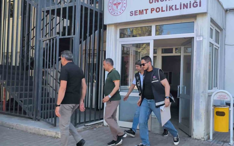 Manavgat Belediye Başkanı Kara, emniyete götürüldü
