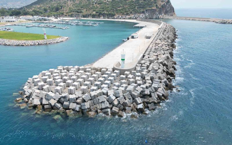 Gazipaşa’da  9 yaşındaki çocukta deniz kaynaklı enfeksiyon şüphesi
