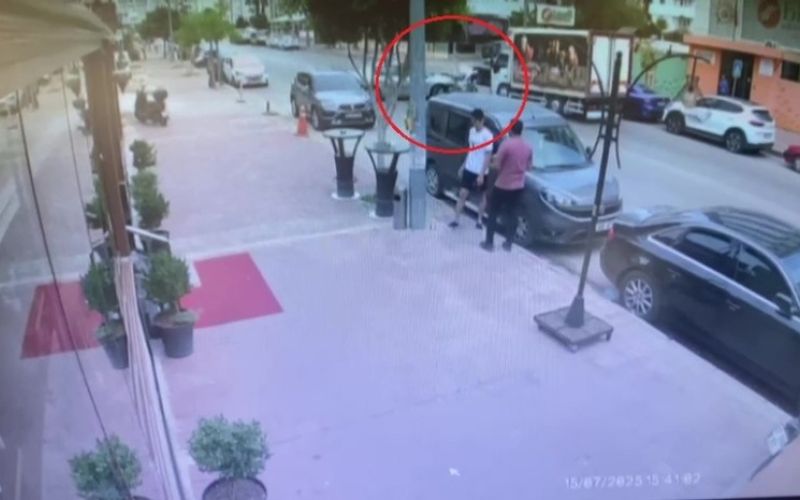 Otomobille motosiklet çarpıştı: 1 yaralı
