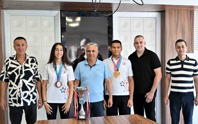 Muratpaşa’nın sporcularından altın zafer
