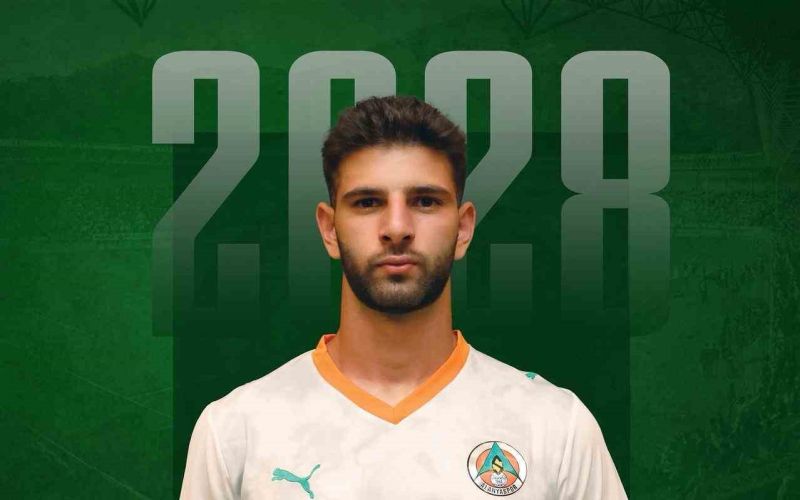 Alanyaspor, Ümit Akdağ’ın sözleşmesini yeniledi
