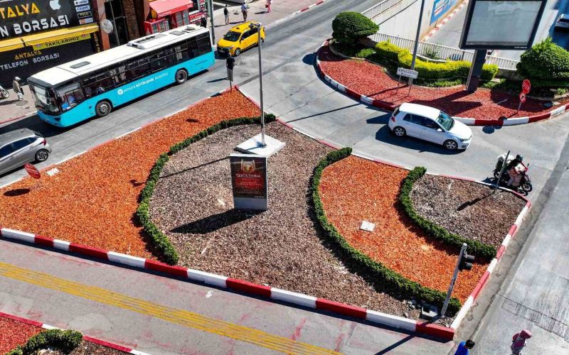Antalya Büyükşehir Belediyesi kurakçıl peyzajda da öncü
