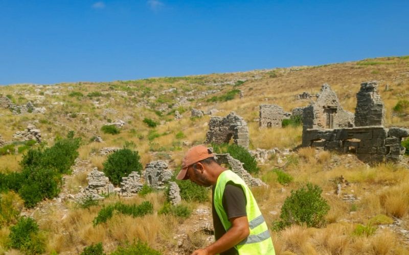 Manavgat Belediyesi’nden tarihi bölgelerde çevre temizliği
