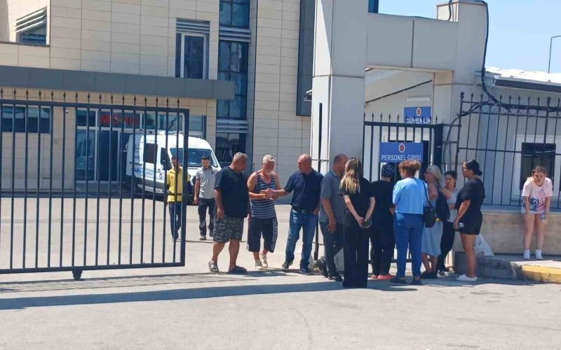 Gençlerin telefonda başlayan tartışması kanlı bitti: 1 ölü, 1 yaralı
